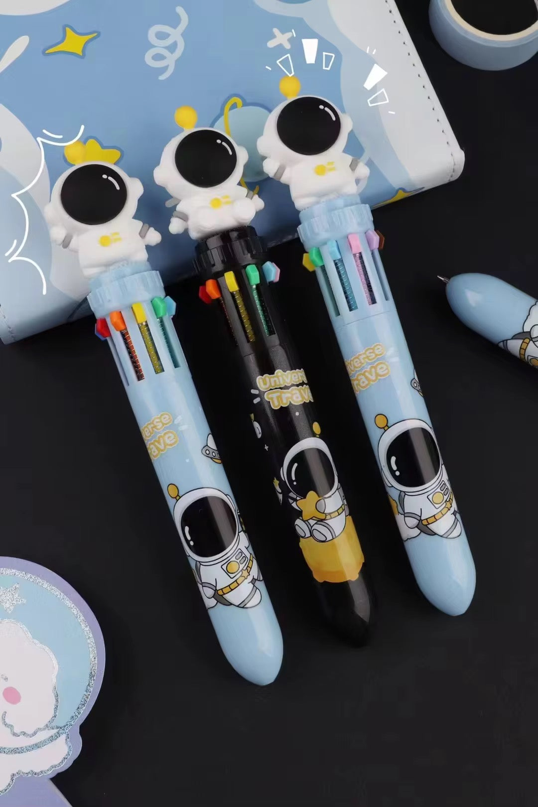 Kiwoo Astronaut Multi-Colour Click Pen 🚀🖊️ - KIQOO