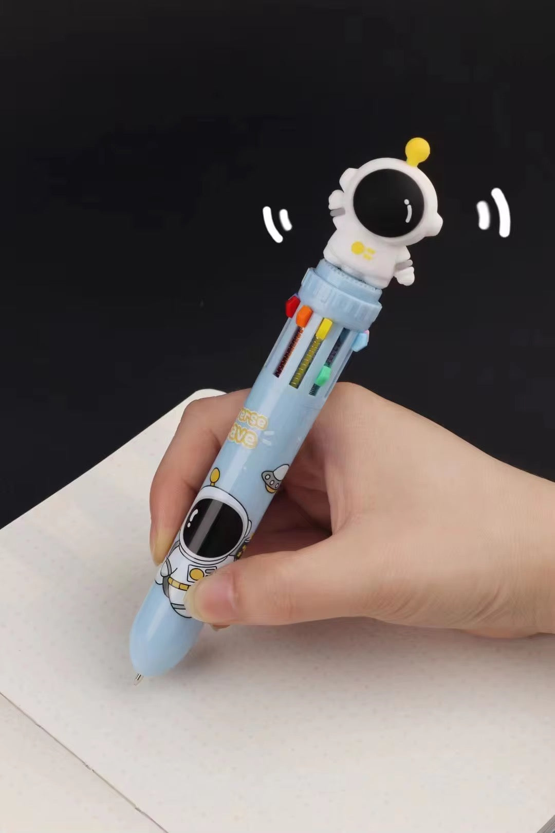 Kiwoo Astronaut Multi-Colour Click Pen 🚀🖊️ - KIQOO